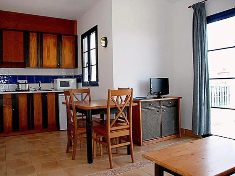 Apartamentos Primasud Punta Prima  3*, Punta Prima (Menorca)