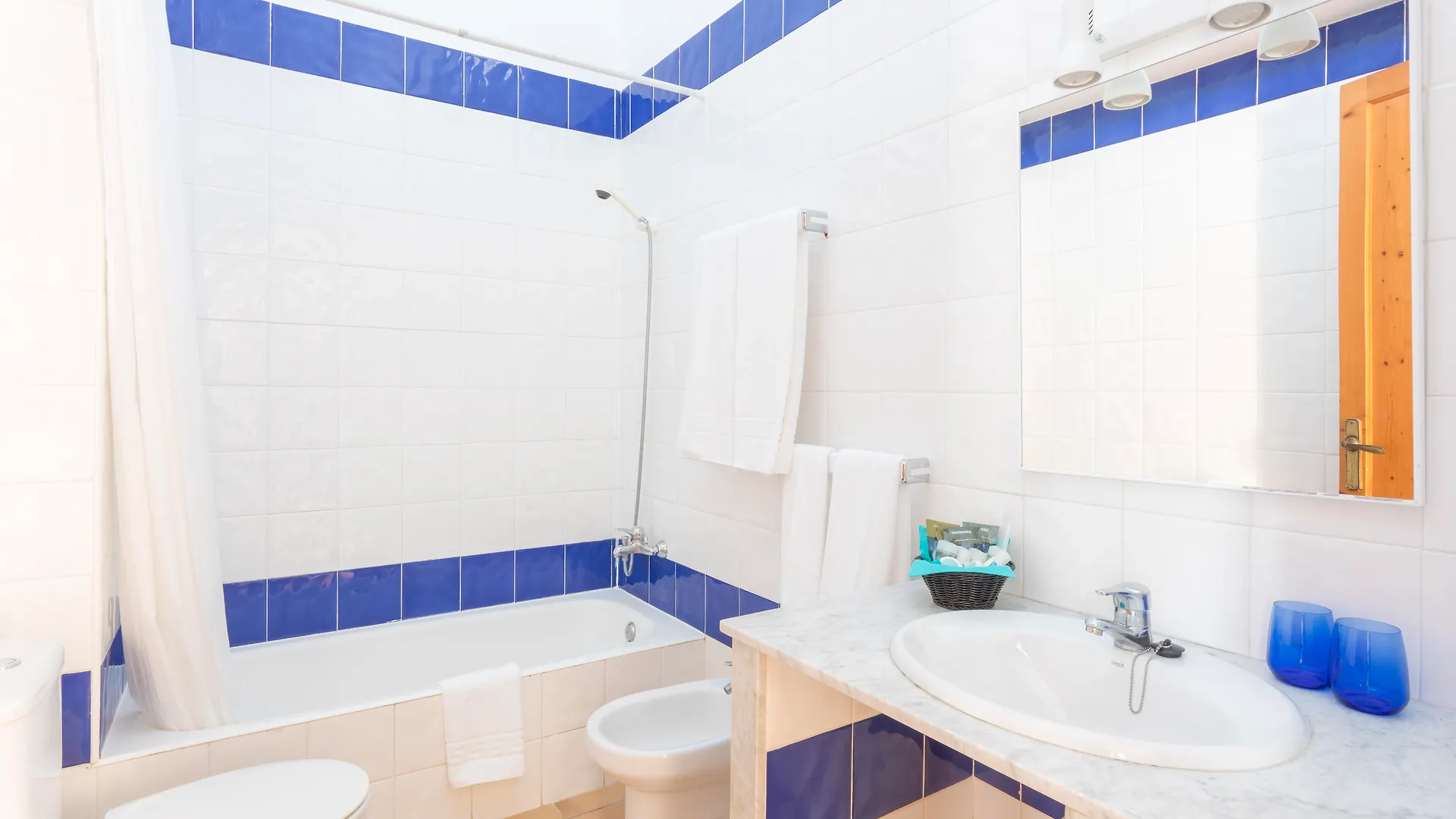 Apartamentos Primasud Punta Prima  3*, Punta Prima (Menorca)